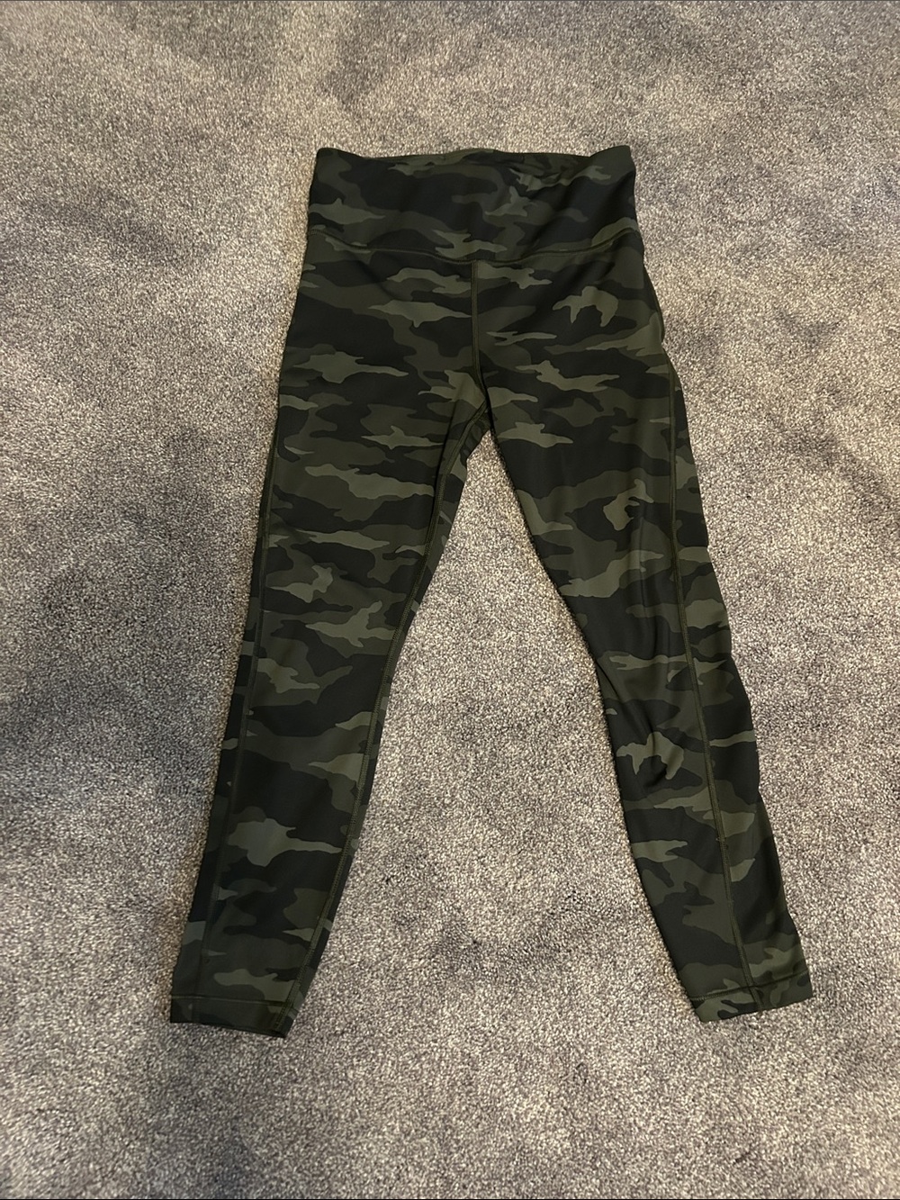Athleta Camo 7/8 Tight